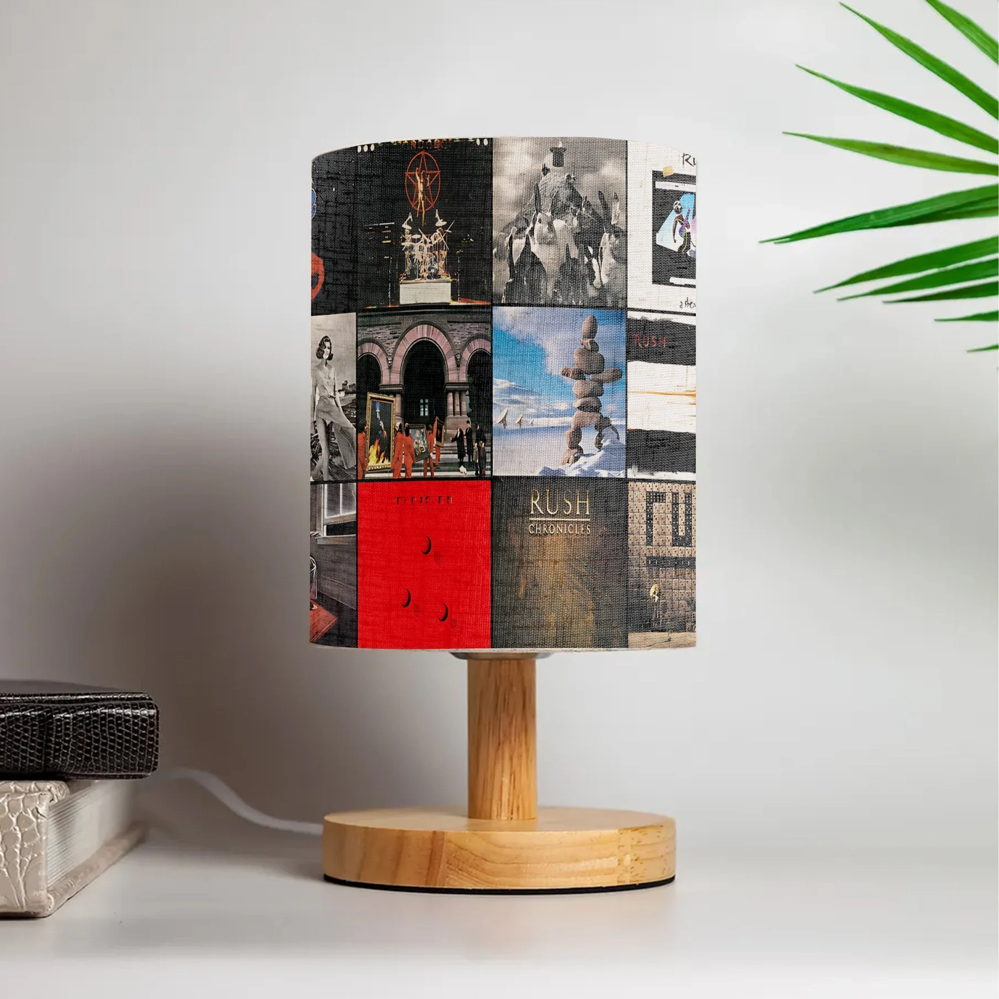 MK4 1ca99c64 71c4 48ed b4c7 b2f7488b1f12.jpg Rush Fabric Lamp – Classic Album Cover Table Light